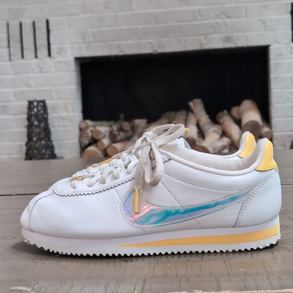 Nike Cortez Iridescent Pearl Butter Yellow Sneakers Sz 9 - Picture 4 of 12